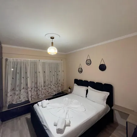 Cozy 2br In Τίρανα