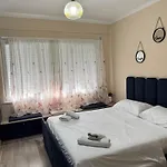 Apartamento Cozy 2br In *