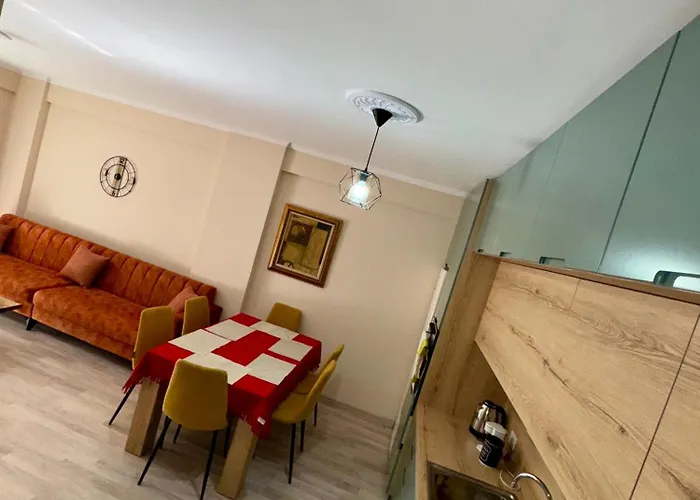 Διαμέρισμα Cozy 2br In Τίρανα