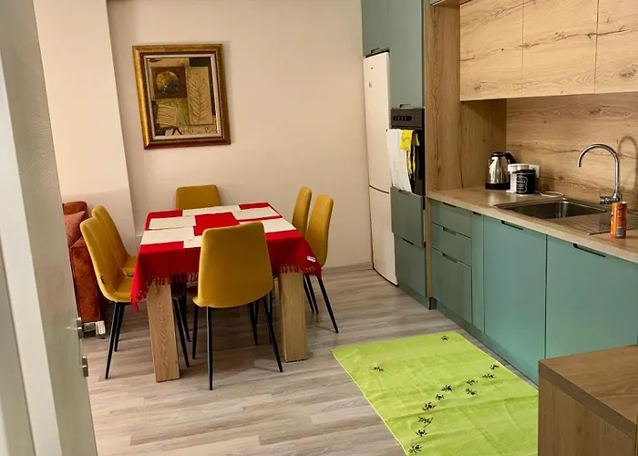 Cozy 2br In * Τίρανα